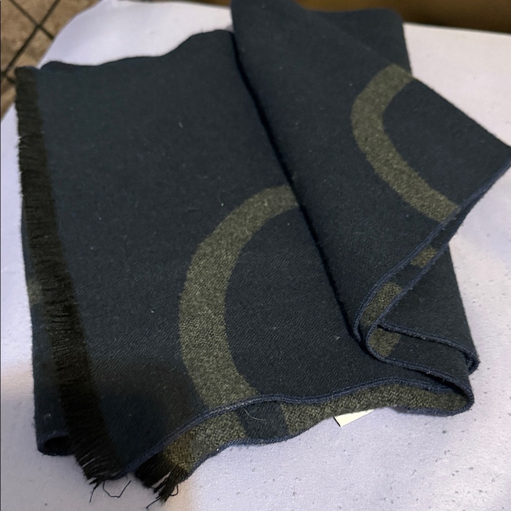 Calvin Klein Men's Scarf in Black and Gray